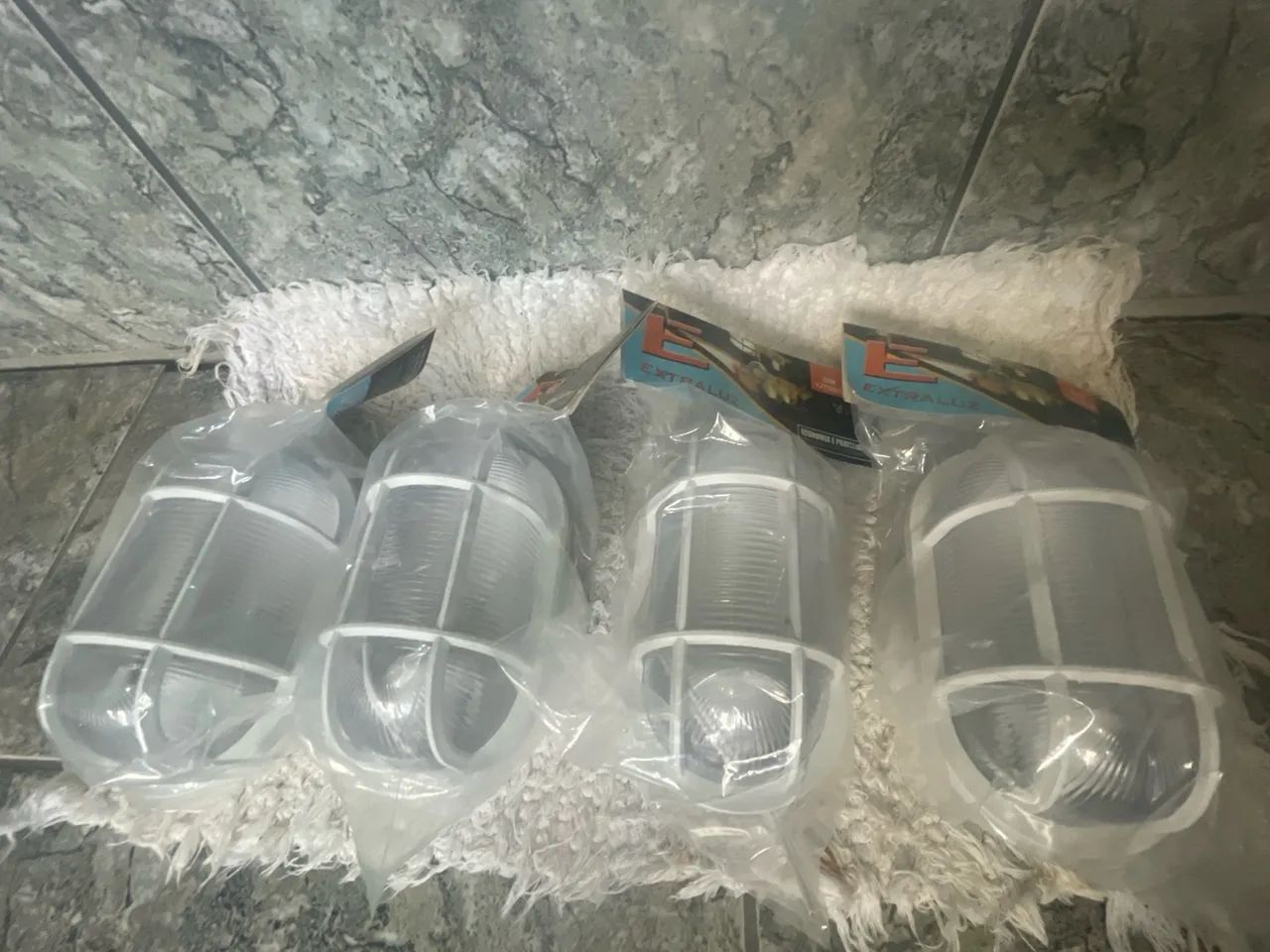 4 Lâmpadas para área externa