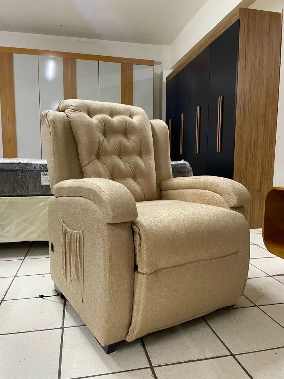 Poltrona Reclinável a pronta entrega  - Foto 2