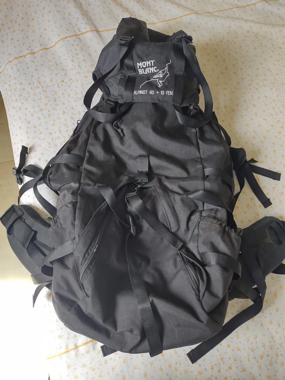 Mochila de acampamento MontBlanc Alpinista 60