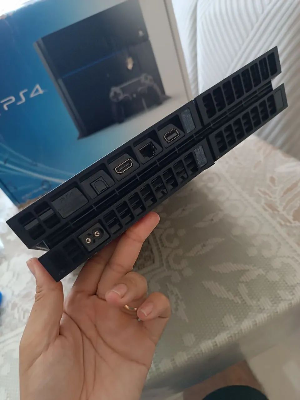 PS4 500GB COM 2 CONTROLES ORIGINAIS NA CAIXA COM MANUAL, 1 JOGO THE LAST OF US II - Foto 3