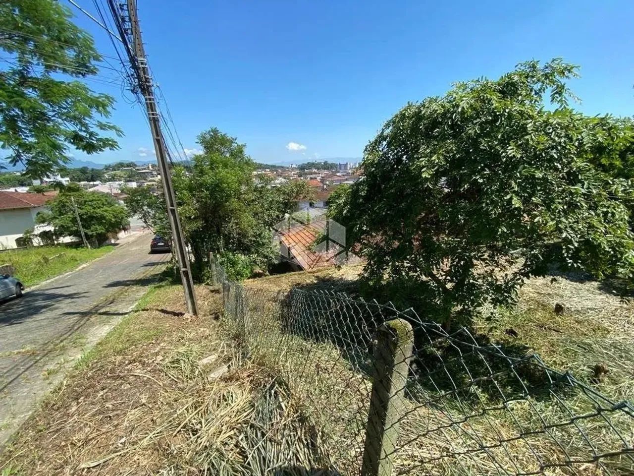 VENDE-SE TERRENO NO BAIRRO ITAUM, JOINVILLE - 400M²