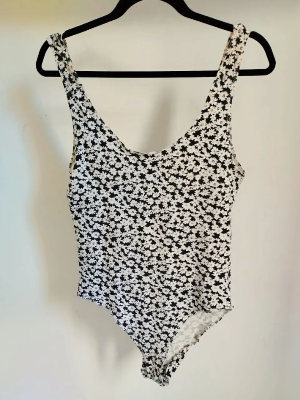 Body feminino importado CROPP - Foto 2
