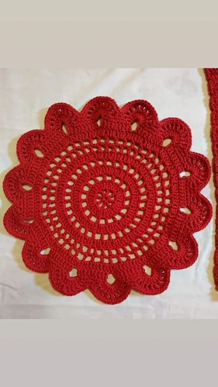 Jogo de Mesa em Crochê Vermelho - Foto 3