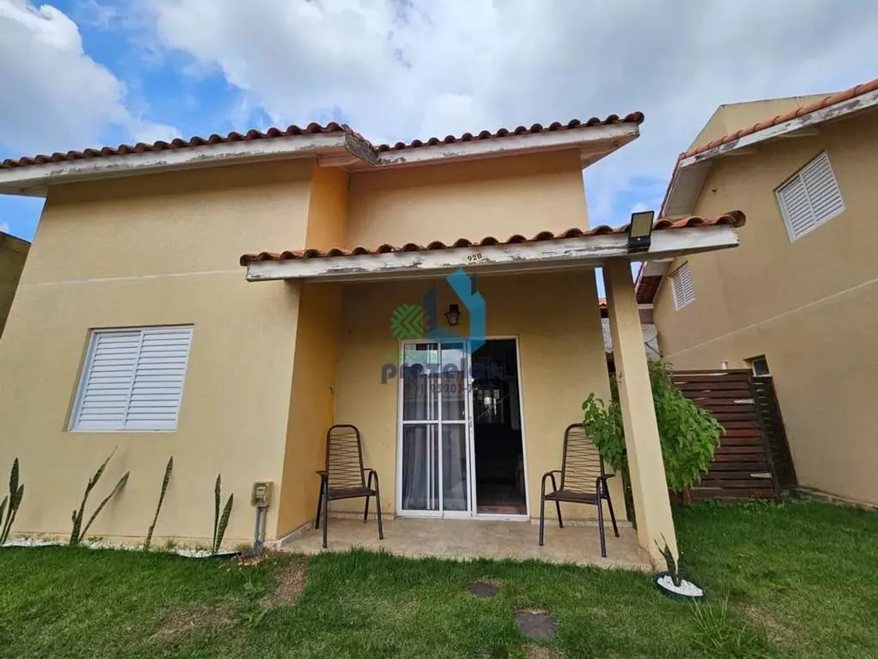 CHÁCARA À VENDA EM CONDOMÍNIO FECHADO LAZER COMPLETO E CONFORTO PARA TODA A FAMÍLIA!