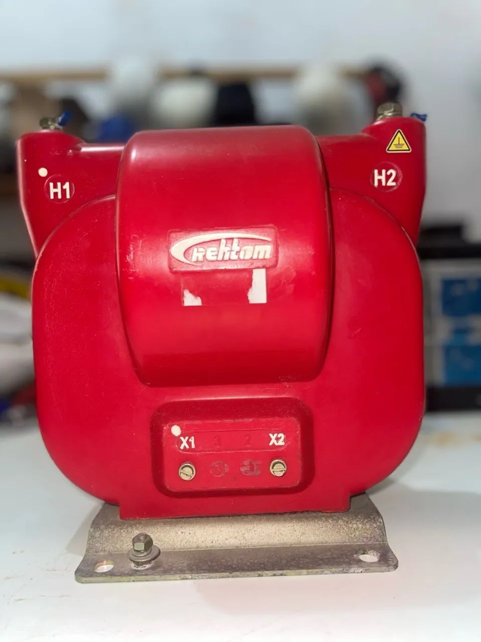 Transformador de Potencial Indutivo 13,8 kV - Rehtom RP-10 - 500 VA - Foto 2