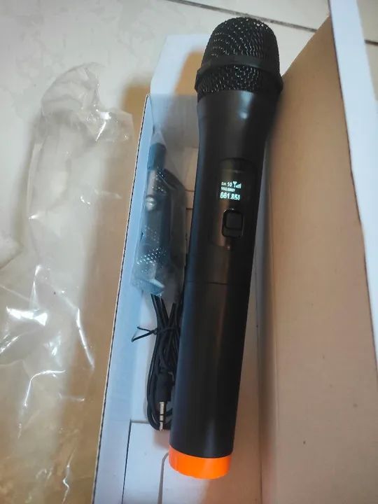 Microfone dinâmico sem fio UHF novo  - Foto 5