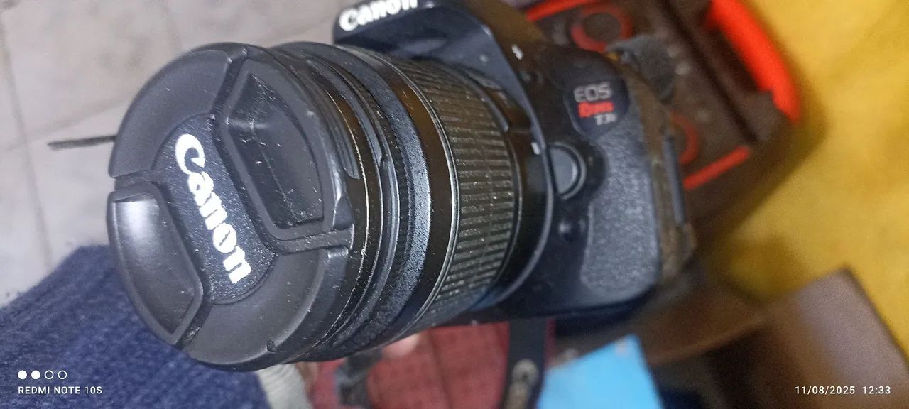 MÁQUINA FOTOGRAFIA DIGITAL + 1 LENTE 75-300 + TRIPÉ - CANON MODELO EOS REBEL T3