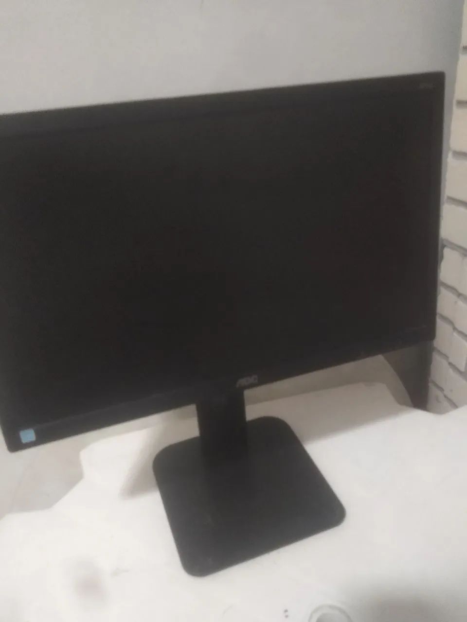 Monitor AOC