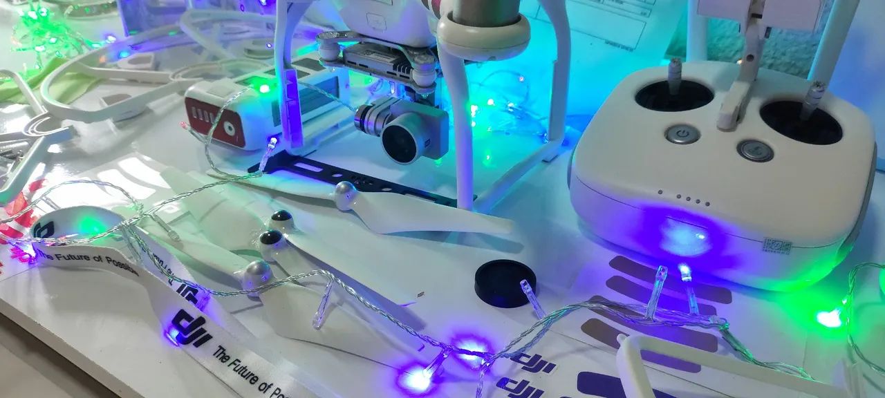 Drone DJI Phantom 3 com acessórios - Foto 4