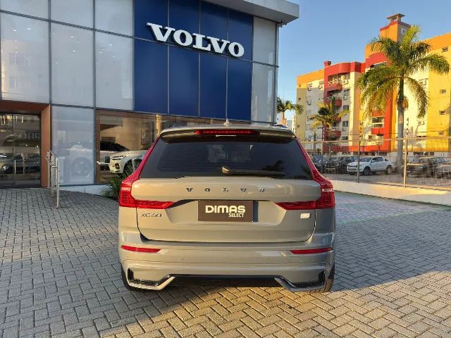 Volvo XC60 2.0 T8 Recharge Ultimate Dark AWD Geartronic - Foto 5