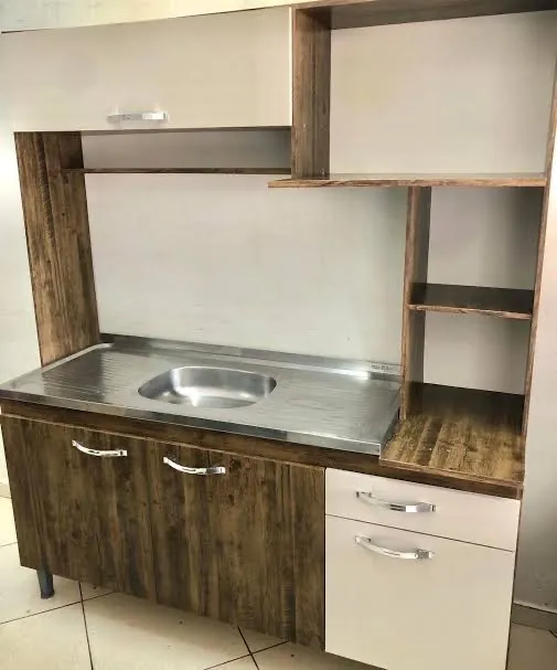 Vendo armário de cozinha - pouco uso pois vou me mudar
