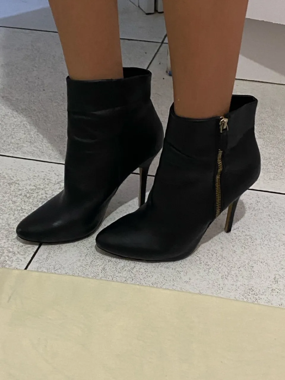 Botas de salto alto pretas