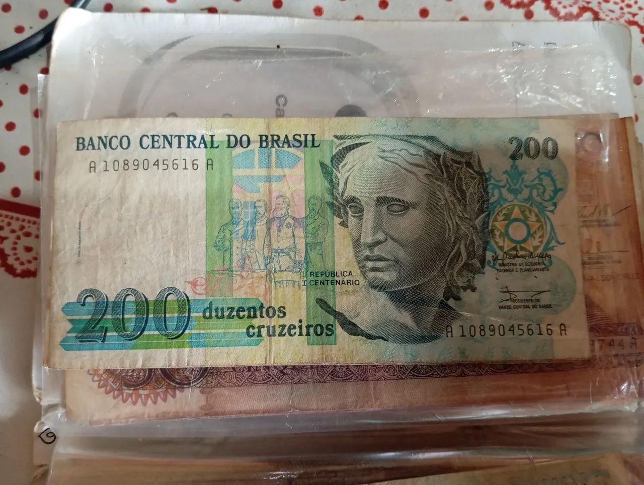 Cédulas antigas apenas um real 