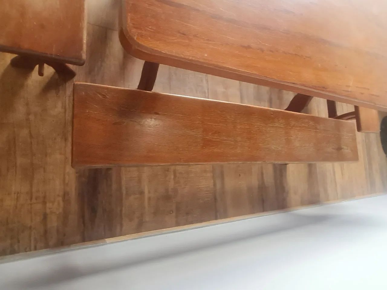 Conjunto de 4 bancos em Madeira Maciça