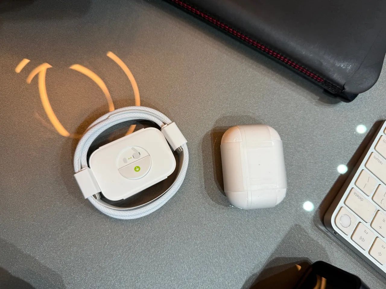 Fone de Ouvido Apple AirPods Pro 2 novo nunca ativado
