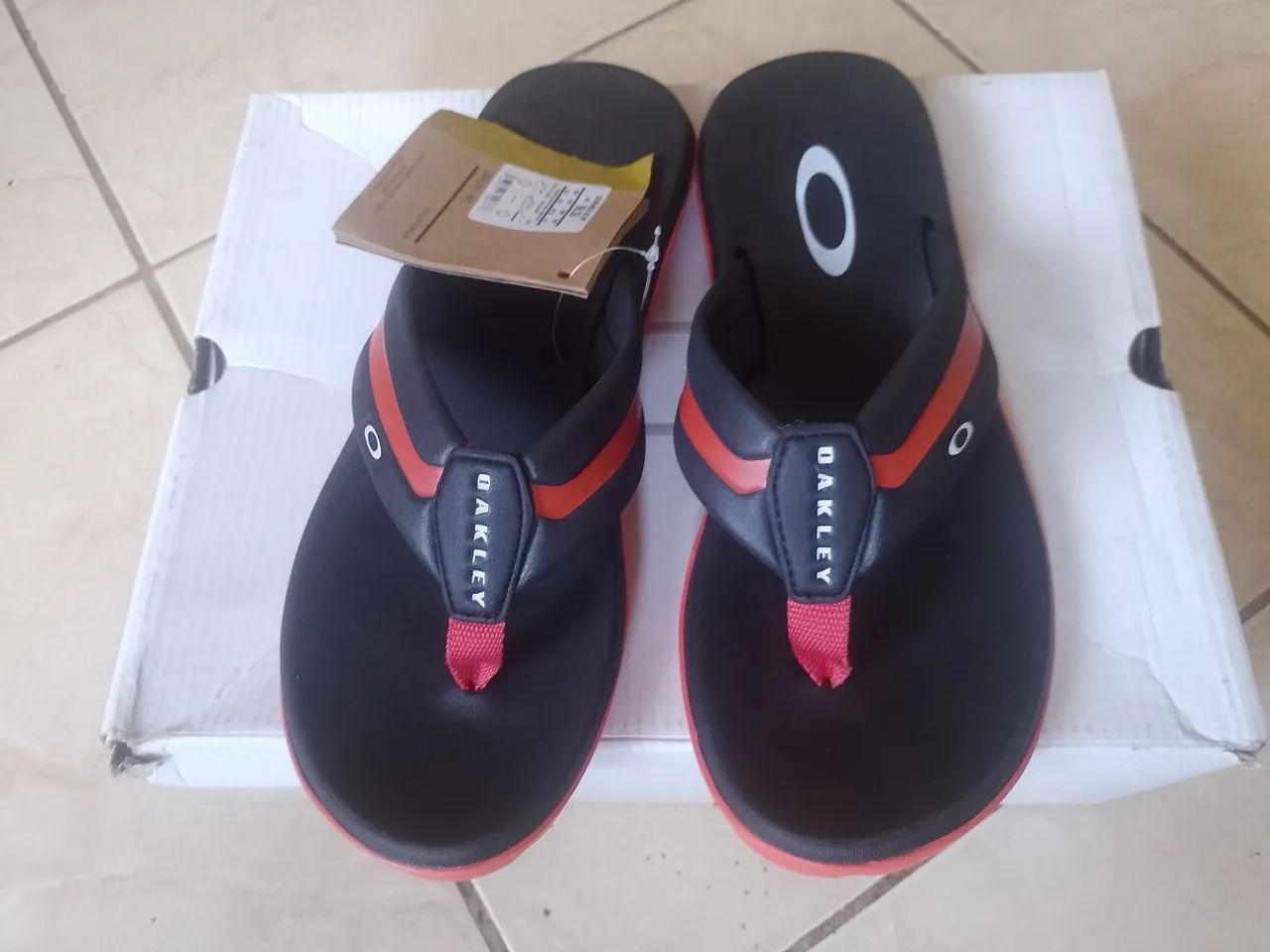 Sandália Oakley " SOUL " número 41" Nova 