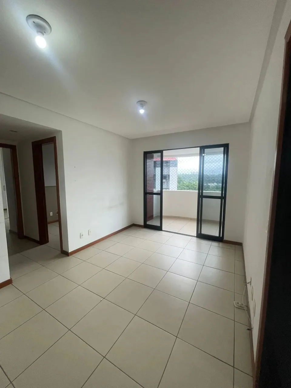 Imóvel para venda com 60 metros quadrados com 2 quartos em Imbuí - Salvador - BA
