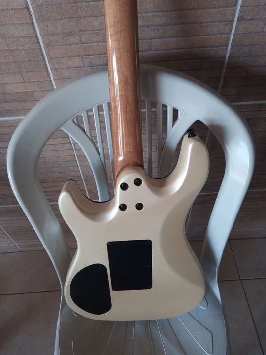 Guitarra cort  - Foto 2