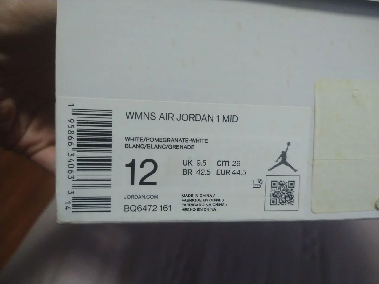 Air Jordan 1 mais reverse Chicago Nike branco e vermelho tênis  - Foto 4