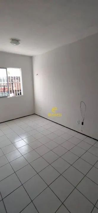 Apartamento com 2 dormitórios para alugar, 60 m² por R$ 780,00/mês - Parque Tabapua - Cauc - Foto 4
