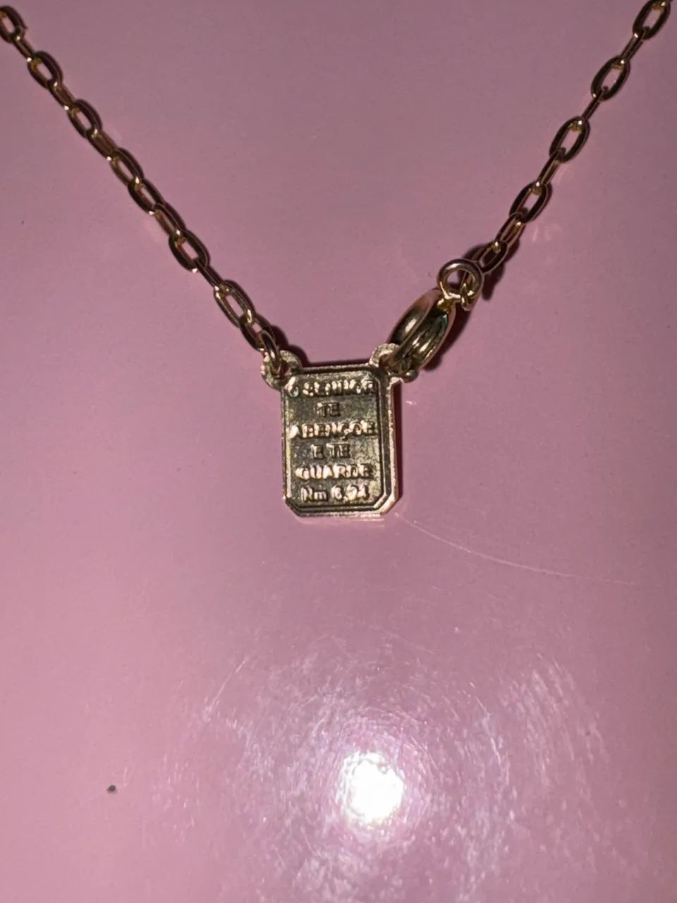 escapulário feminino ou infantil banhado a ouro delicado - Foto 3