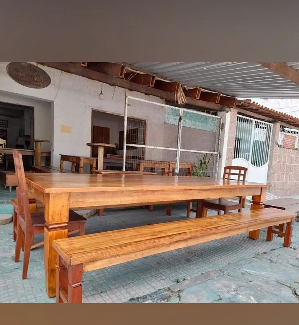 Sofá, mesa , aparador em madeira de lei maciça  - Foto 2