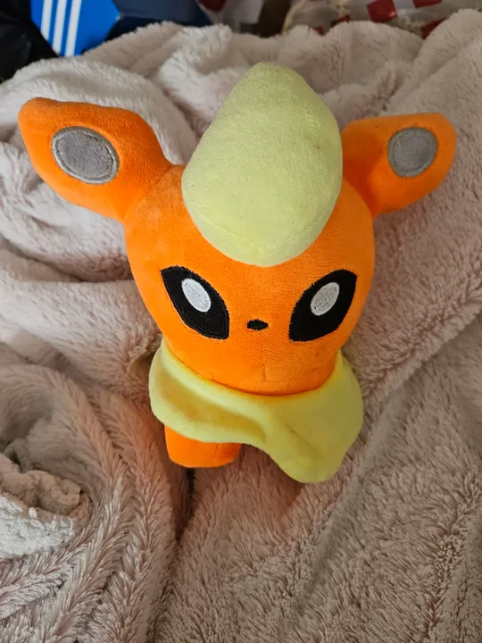 Pelúcia Flareon