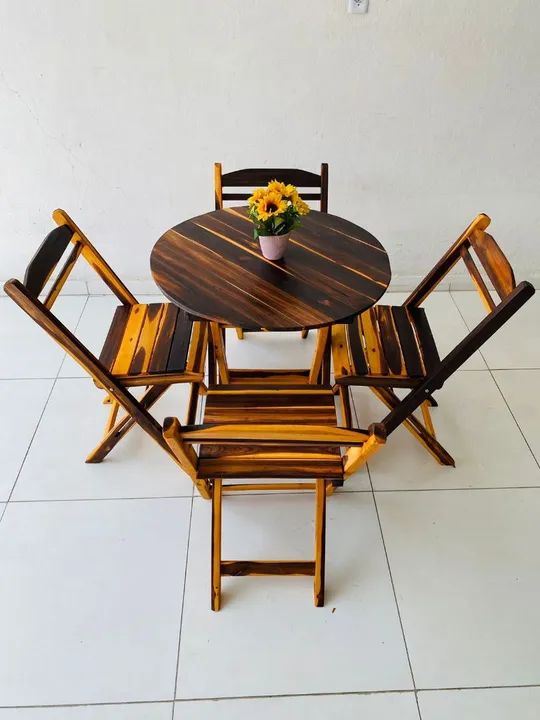 Conjunto Mesa e Cadeiras Dobráveis de Madeira - Foto 2