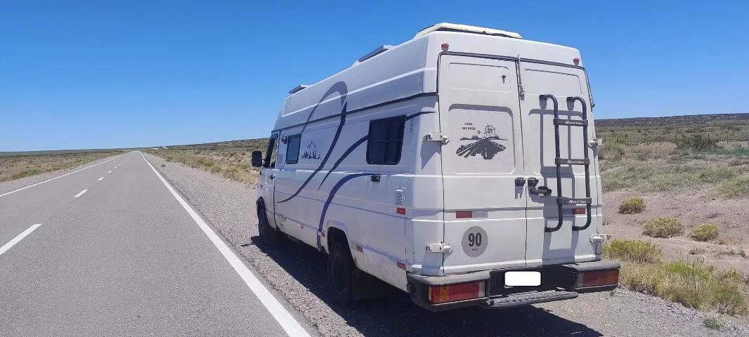 Motorhome Iveco Daily 4912 Aceito TrailBlazer V6 ou Veiculo meu Interesse - Foto 2