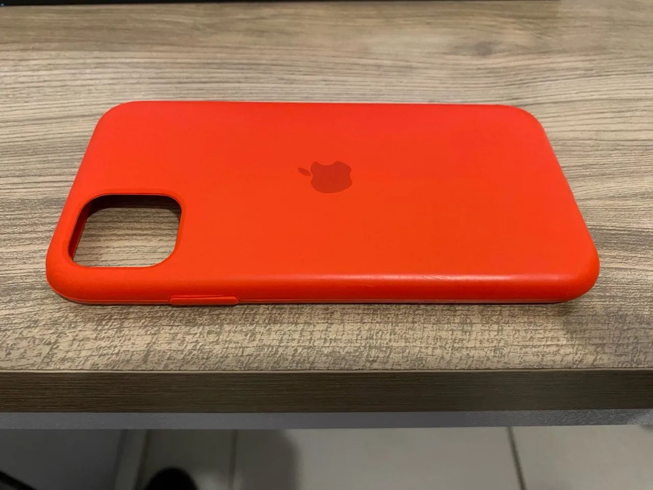 Capa Vermelha Apple para iPhone 11
