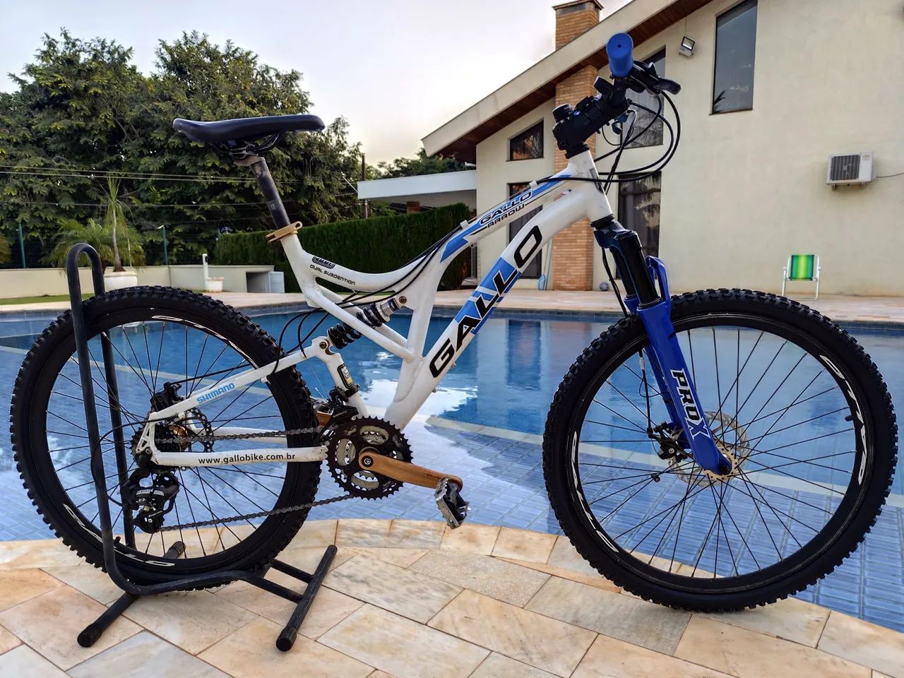 Bicicleta Gallo Aro 26 com Full suspension