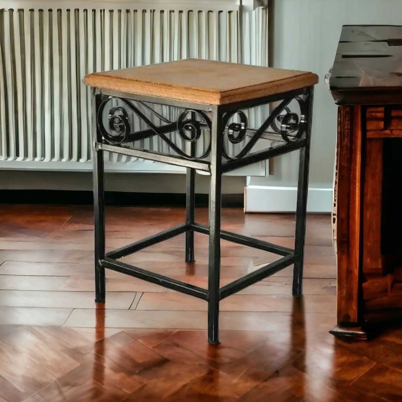 Corner Table with Iron Frame468266334888939522