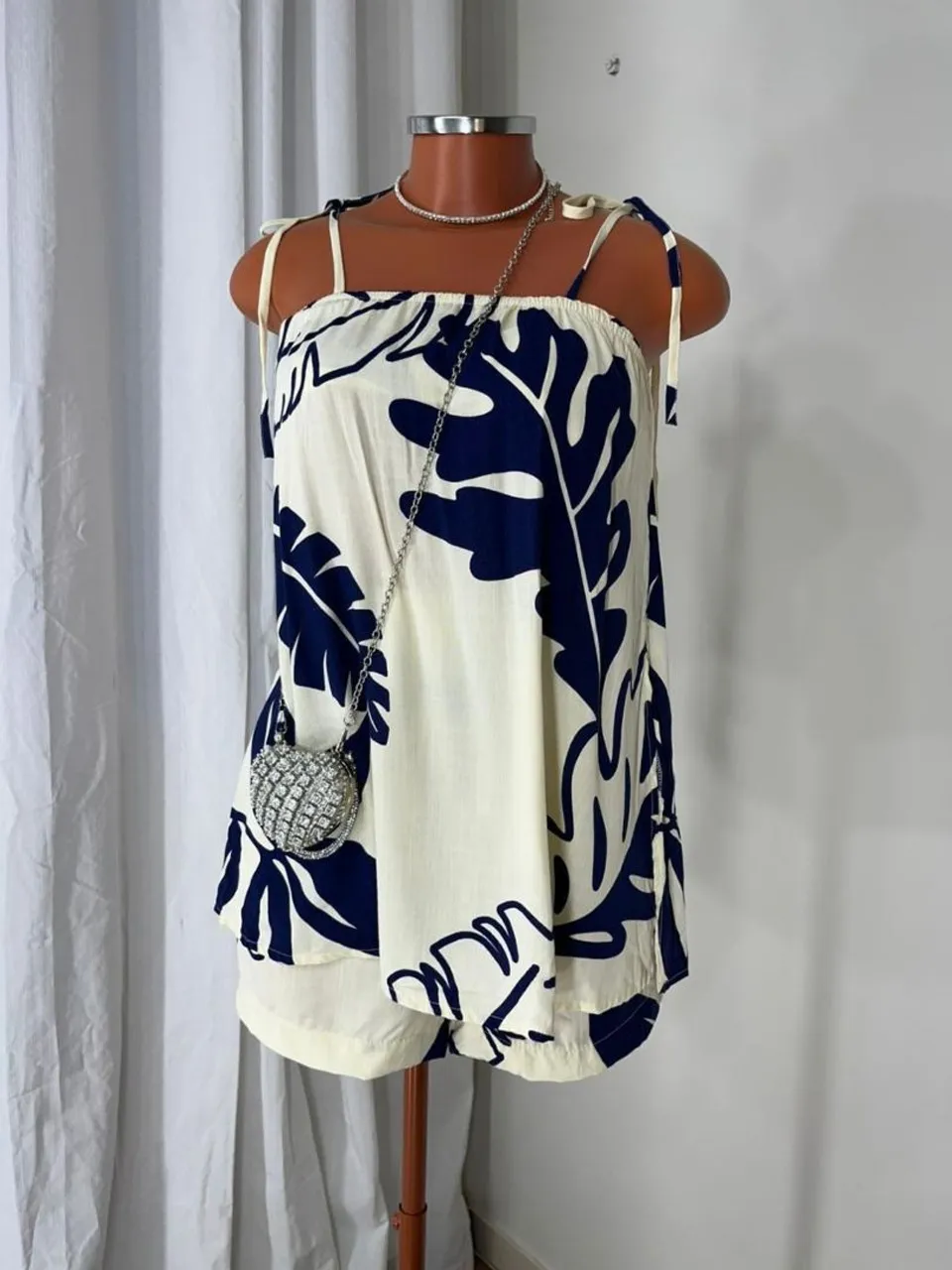 Conjunto estampado floral com shorts