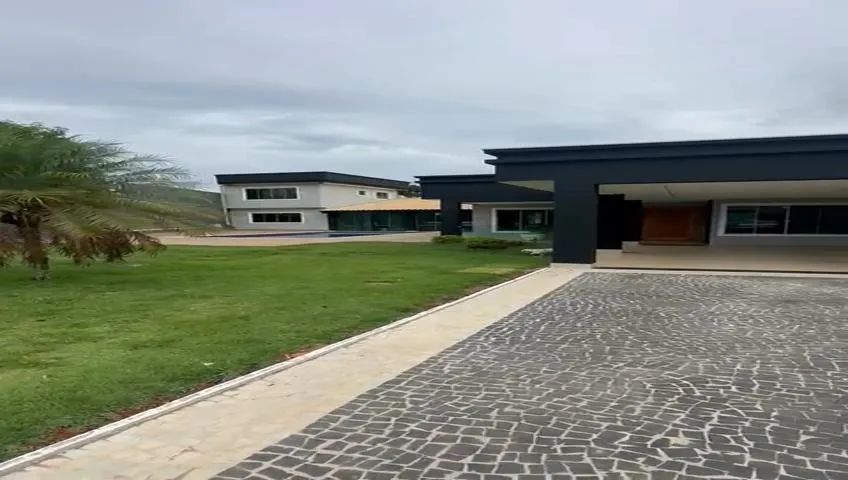 Ótima casa quitada e escriturada com 2 casas no lote em Arniqueiras - Foto 3