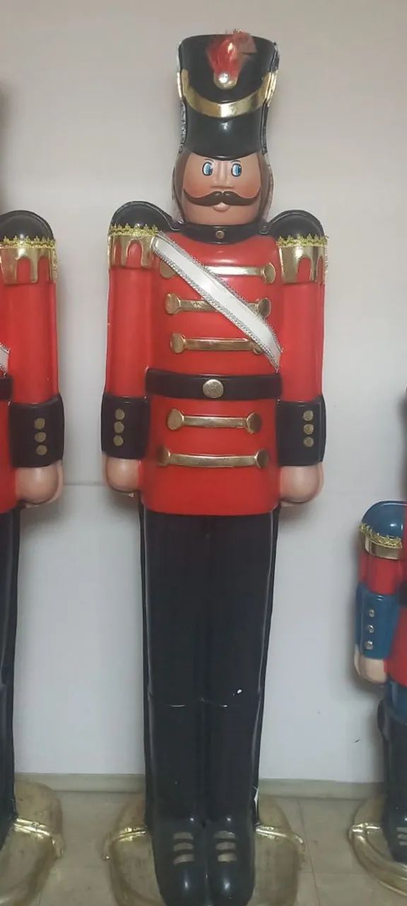 Lindo "soldadinho" decorativo estilo quebra-nozes 