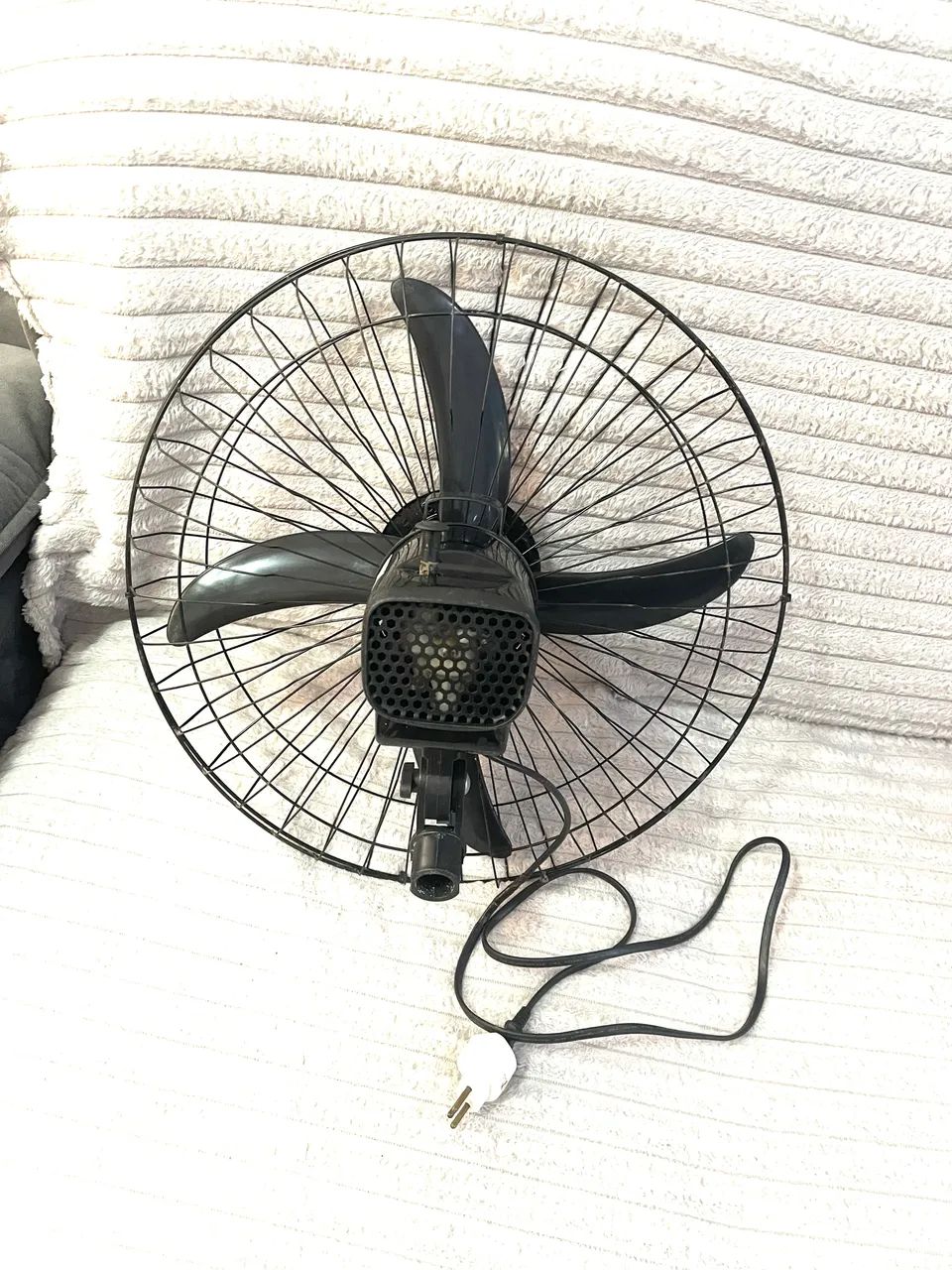 Ventilador de parede 50cm VENTISOL - MUITO FORTE !! - Foto 3