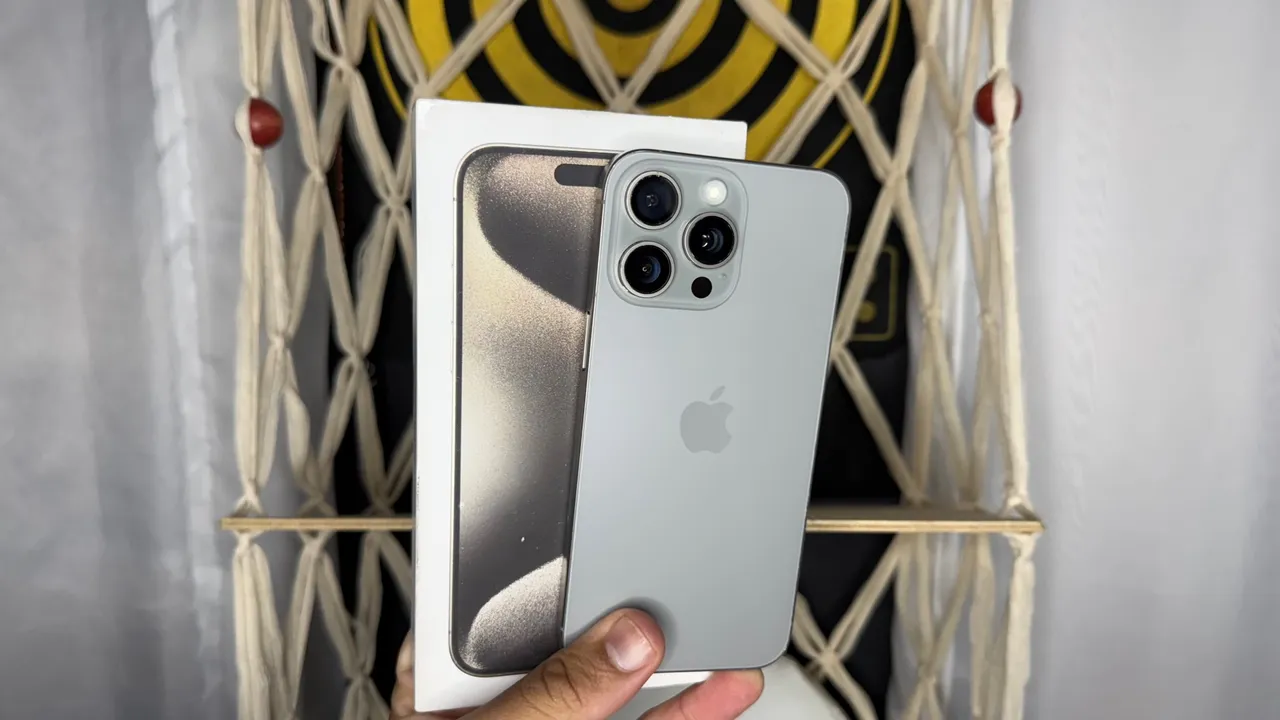 Iphone 15 Pro Max 256GB - semi novo