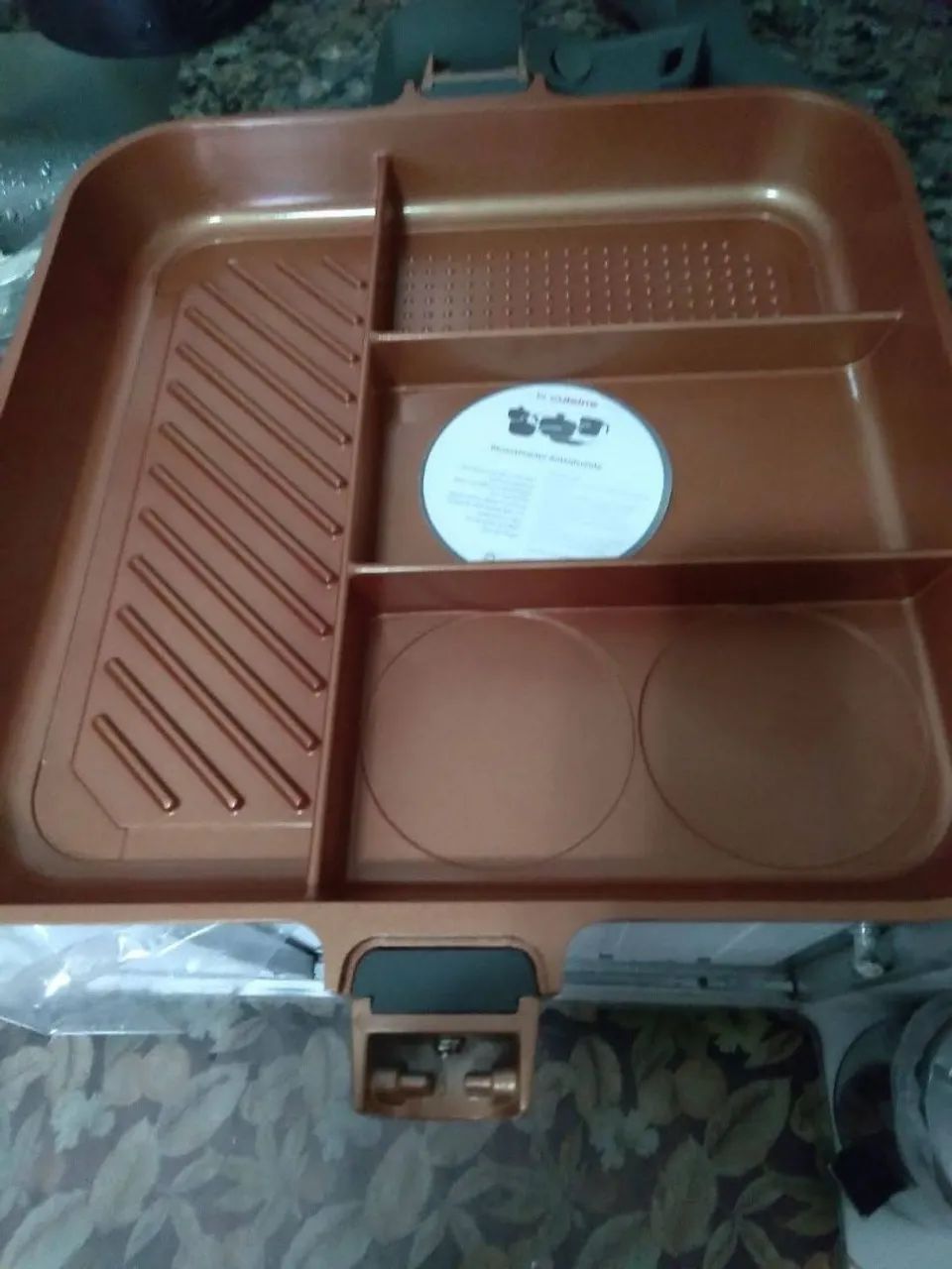 PANELA 4 EM 1  FORNO, FOGÃO E DIRETO PARA MESA E GRANDE!