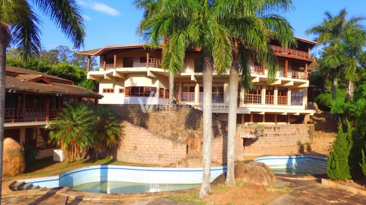 Prédio Comercial com 2.100m² de Área Construída e Vista Panorâmica  Vinhedo