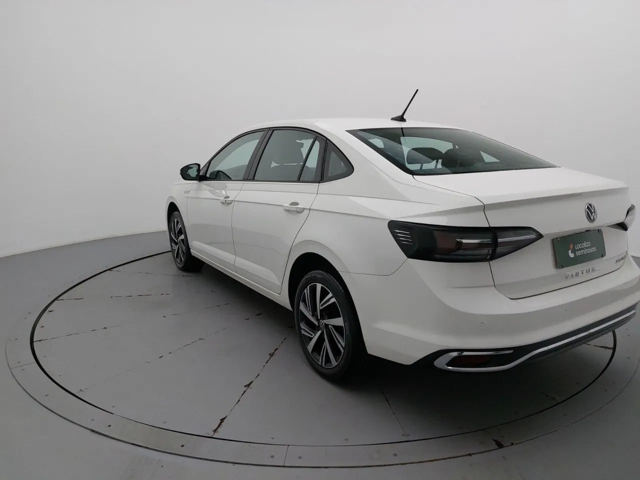 Volkswagen Virtus Highline 200 TSI 1.0 Flex 12V Aut, foto 3 de 18