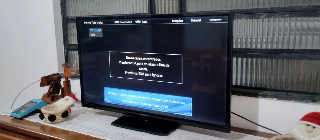 VENDO ESSA TV DA MARCA PANASONIC DE 32 POLEGADAS SMART COMPLETA COM CONTROLE REMOTO E PÉ  - Foto 5