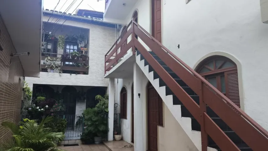Alugo casa 1/4 mobiliada na Amaralina