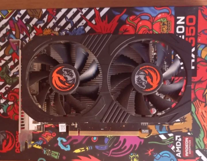 Placa de Vídeo Radeon RX 550 4GB