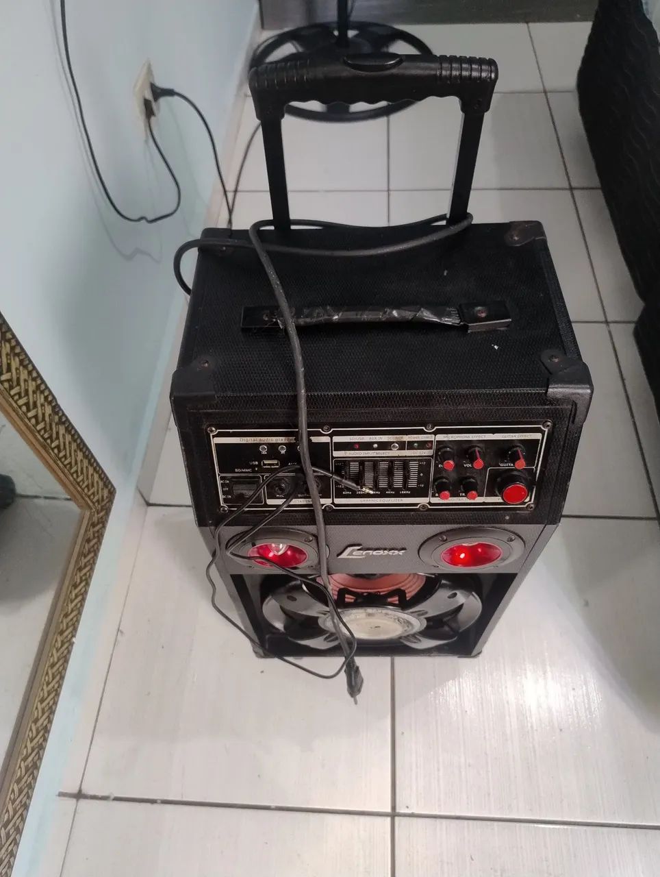 Caixa amplificada.
