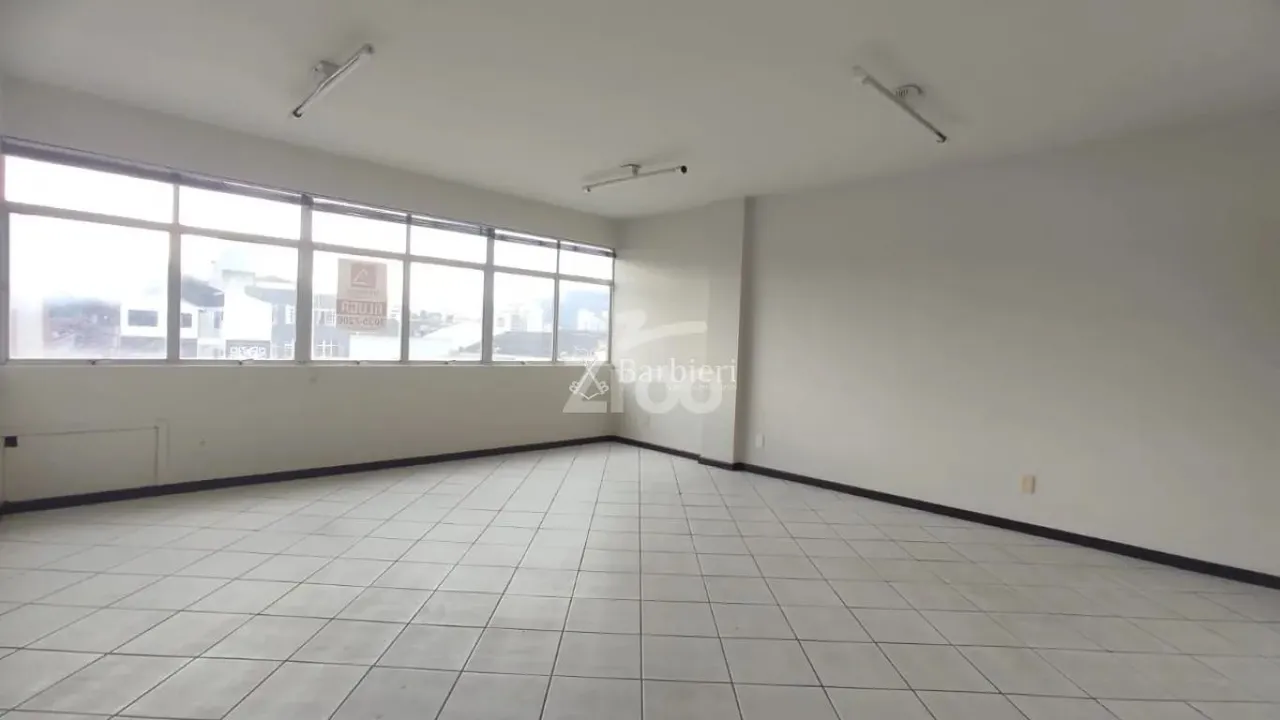 Sala Comercial para locação no Centro de Blumenau/SC