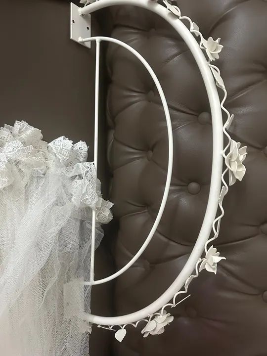 Dossel em ferro com Mosquiteiro para Berço - Foto 4