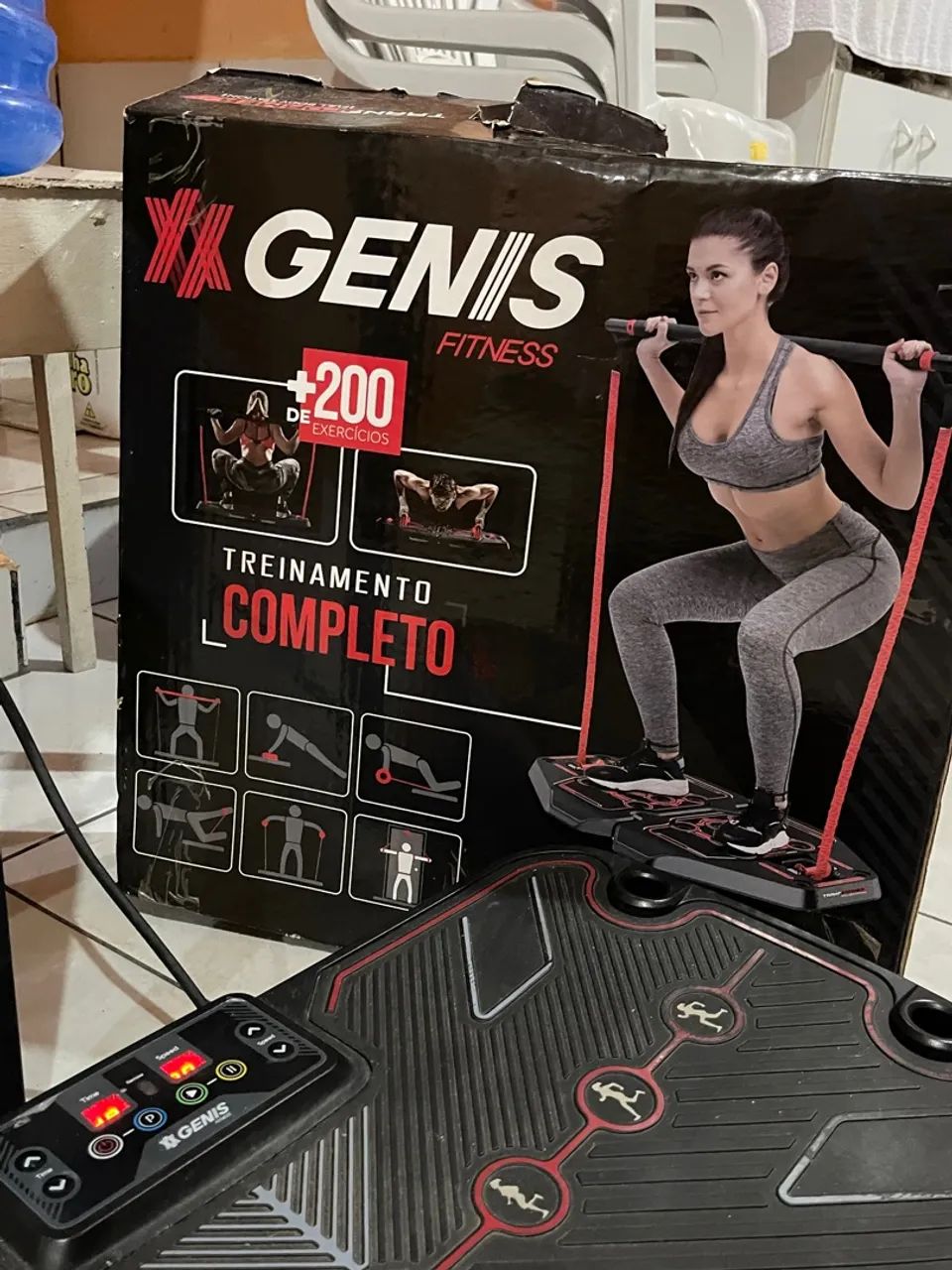 Plataforma vibratória Genis energym Pro + academia compacta para treino em casa polishop - Foto 4