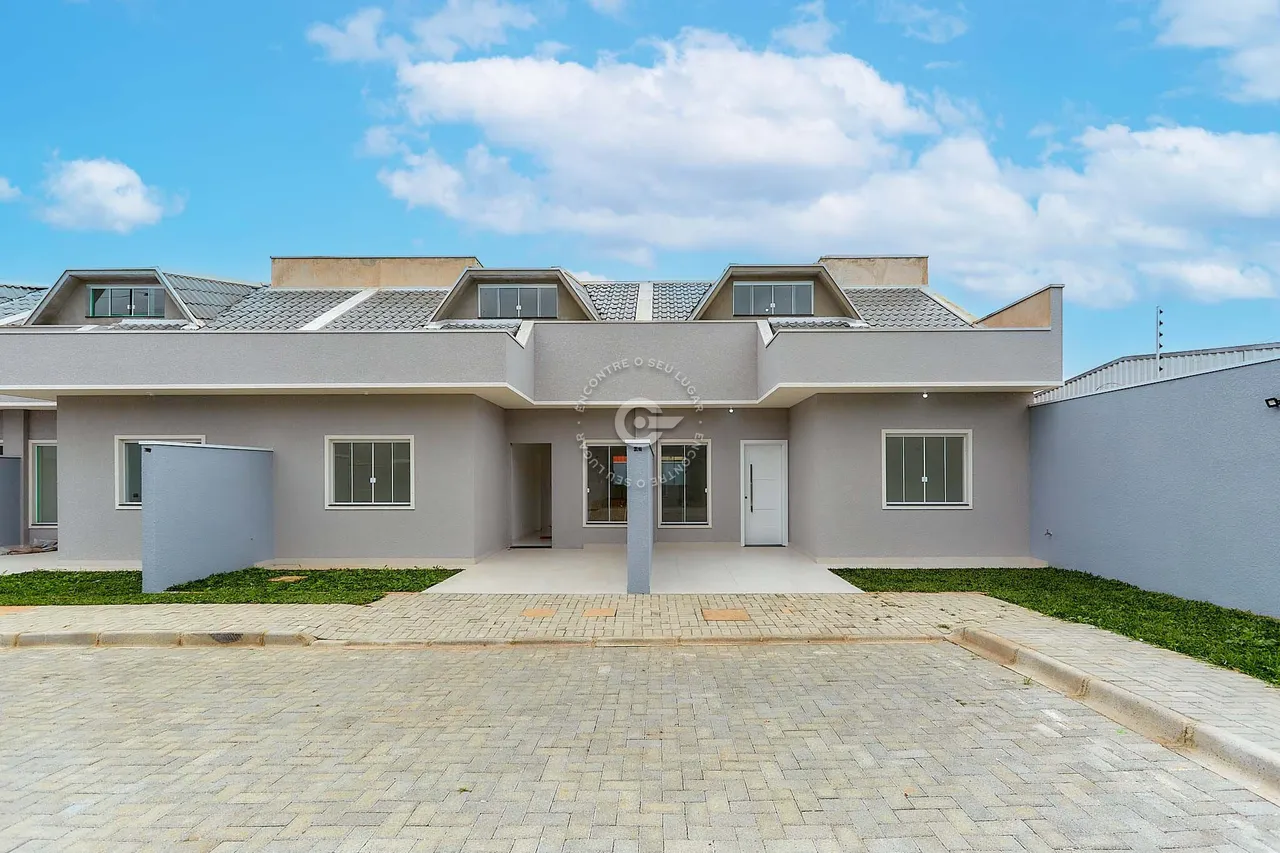 Casa em condomínio à venda no Sítio Cercado | 3 quartos | 1 suíte | 2 vagas de garagem