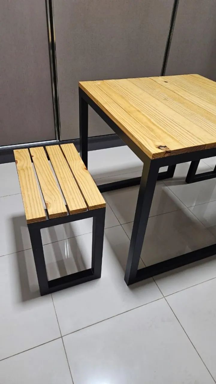 Mesa com cadeiras estilo industrial  - Foto 3