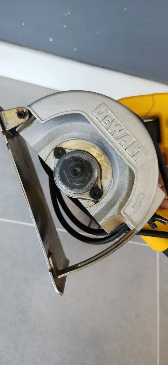 Serra mármore Dewalt65579514658690122